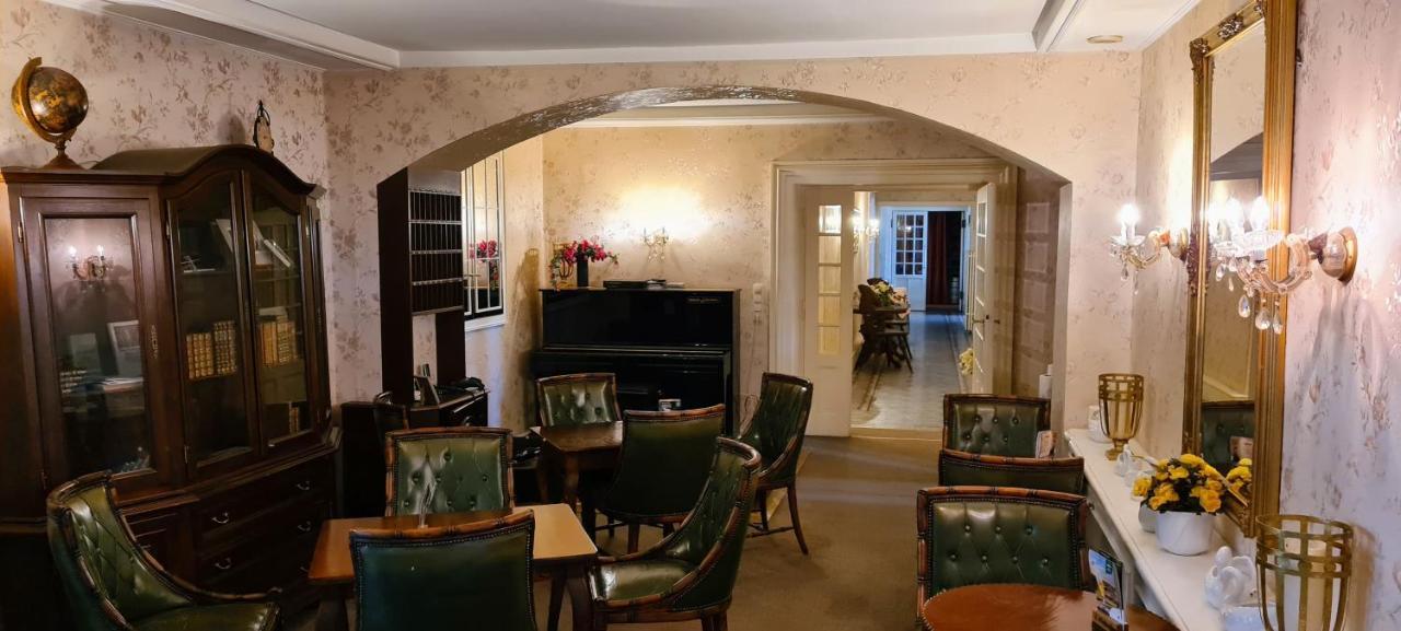Historisches Hotel Zum Schwan Bad Karlshafen Exteriör bild