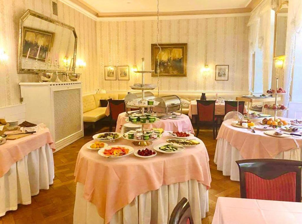 Historisches Hotel Zum Schwan Bad Karlshafen Exteriör bild