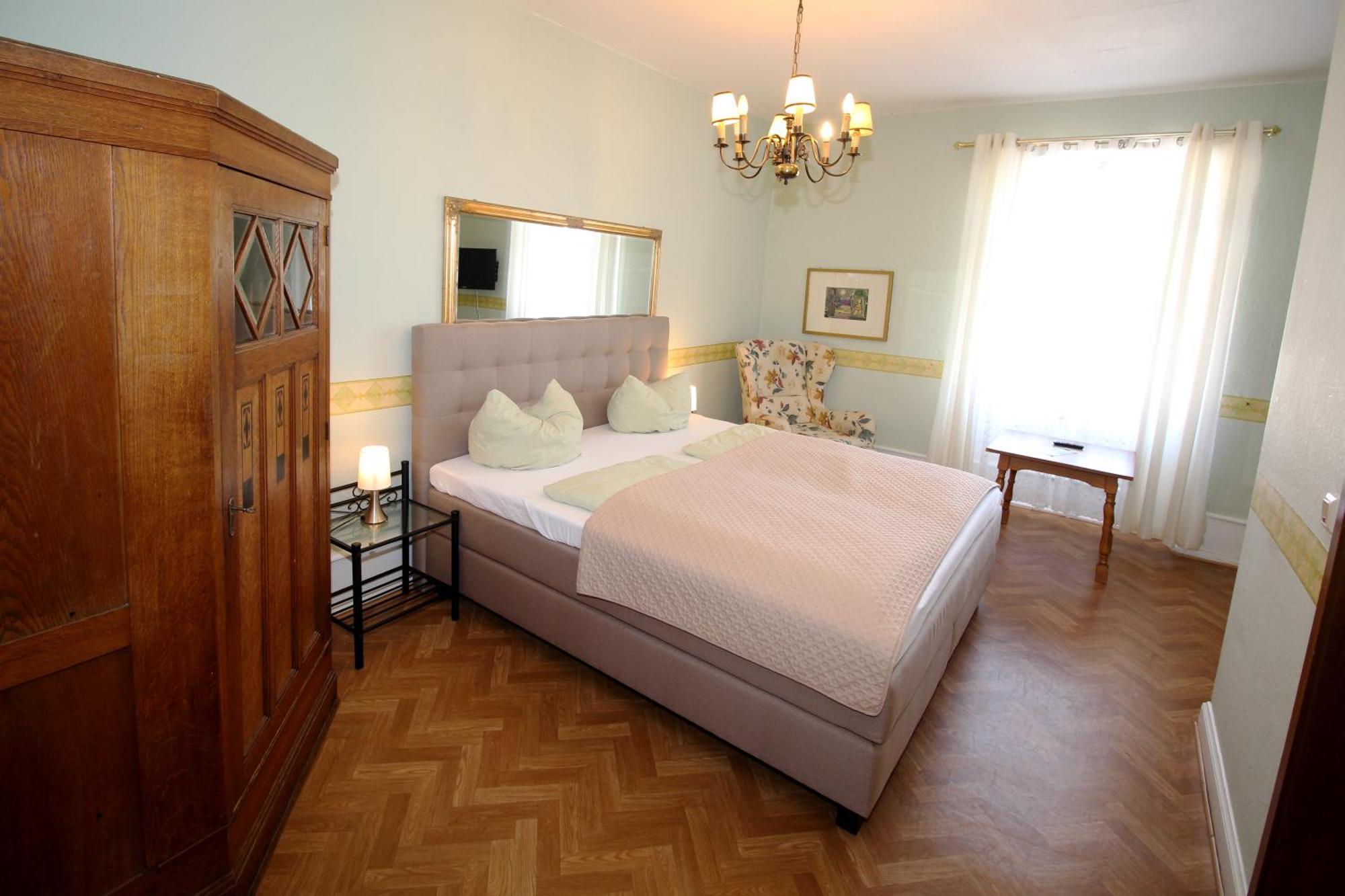 Historisches Hotel Zum Schwan Bad Karlshafen Exteriör bild