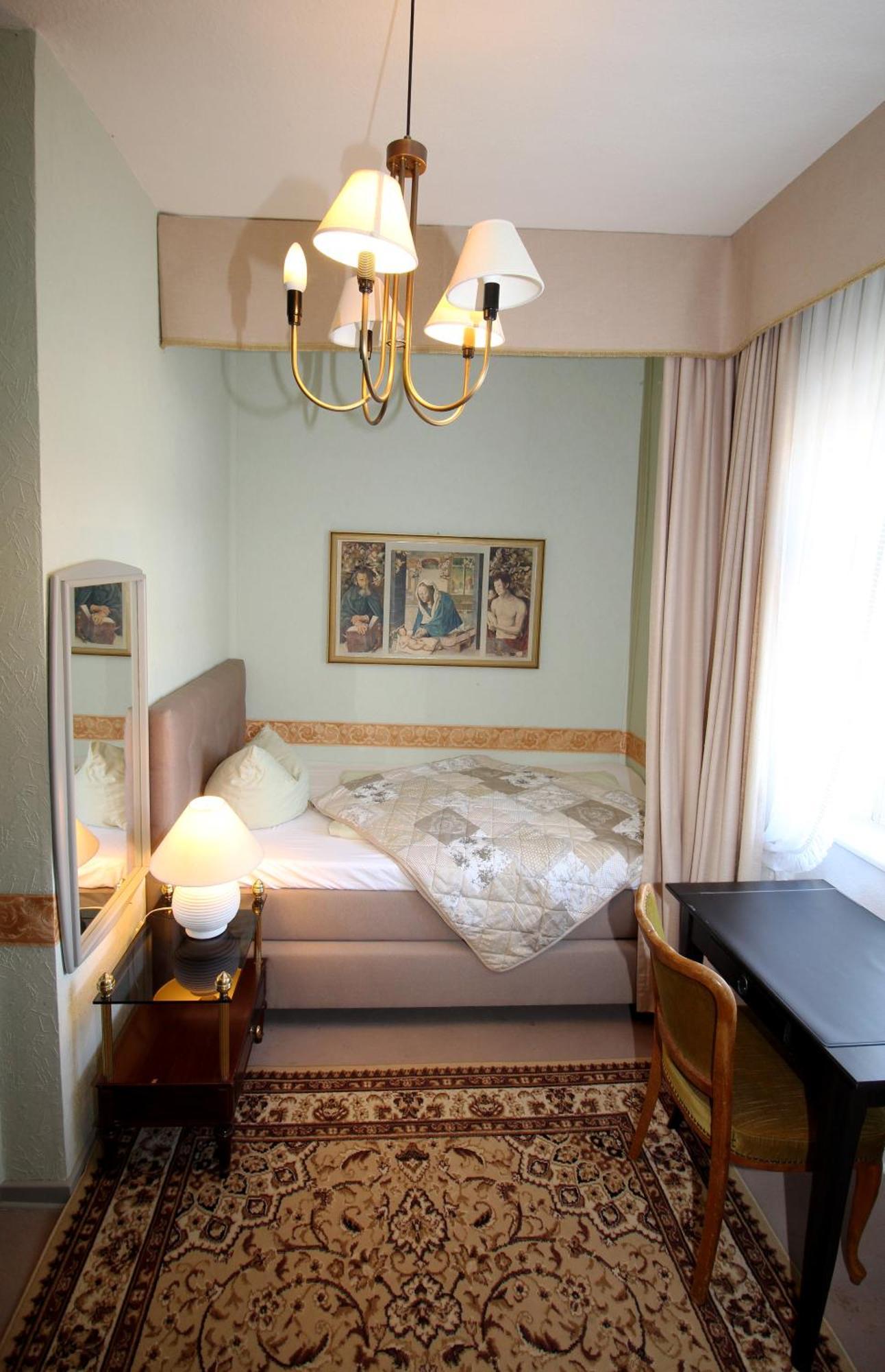 Historisches Hotel Zum Schwan Bad Karlshafen Exteriör bild