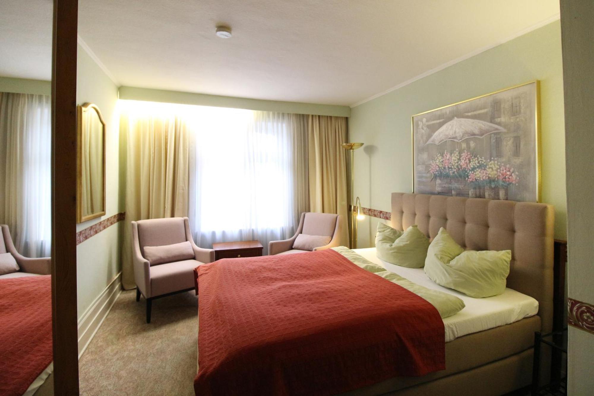 Historisches Hotel Zum Schwan Bad Karlshafen Exteriör bild
